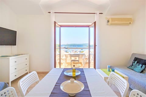 Kitchen or kitchenette, Living room, Sea view