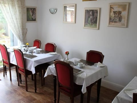 Merton House Bed and Breakfast in Worthing