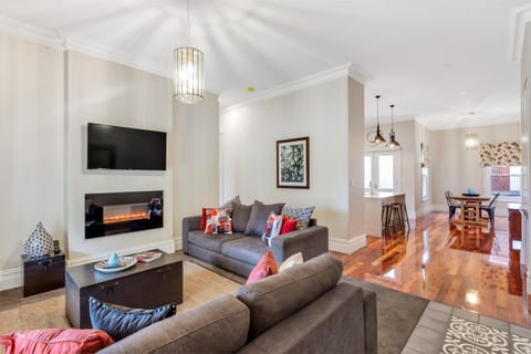 Grandview Accommodation - The Flaxley Apartments Condo in Mount Barker