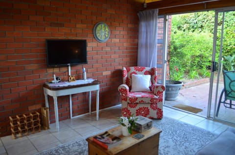 The Red Wine Cottage Condo in Stellenbosch