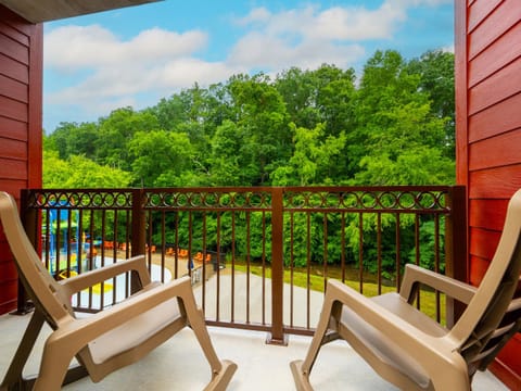 Country Cascades Waterpark Resort Hotel in Pigeon Forge