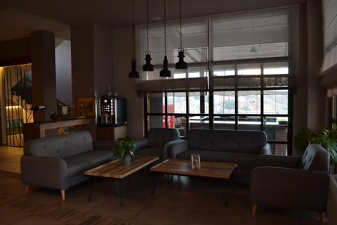 Lounge or bar, Seating area