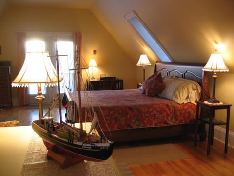 Louisbourg Heritage House Bed and Breakfast in Nova Scotia