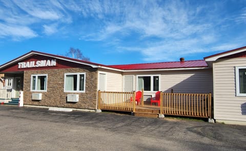 Trailsman Lodge Motel in Nova Scotia
