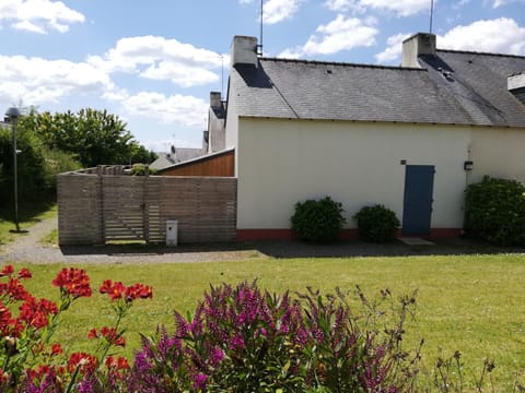 AR-VAKANSOU - Maison le Pouldu - proche des plages et GR 34 House in Clohars-Carnoët