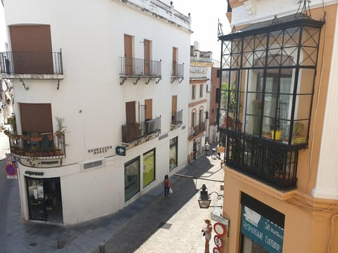 Balcony/Terrace, City view, Street view