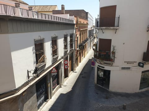 Balcony/Terrace, City view, Street view