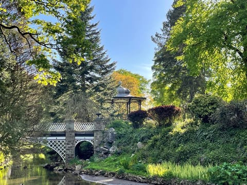 Roseleigh Bed and Breakfast in High Peak District