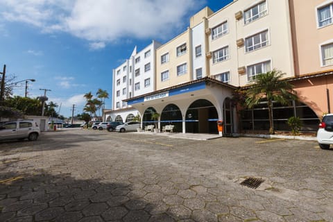 Tri Hotel Florianópolis Inn in São José