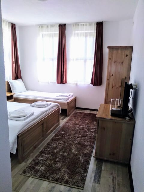 Guesthouse White Margarit Bed and Breakfast in Blagoevgrad Province