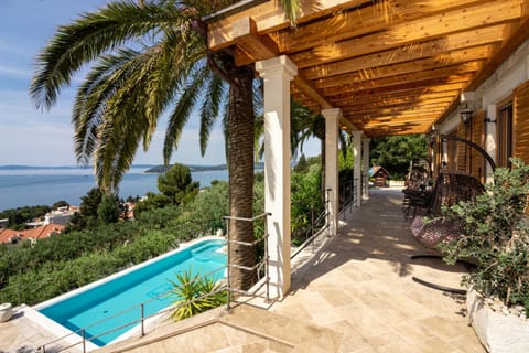 Day, Natural landscape, Balcony/Terrace, Garden view, Pool view, Sea view, Swimming pool