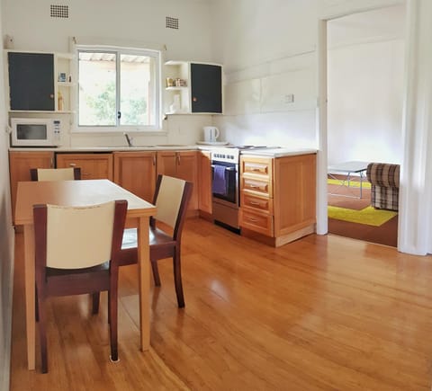 Lowest Price Clean Linen free stuff free car parking inside property W1 Apartment in Sydney