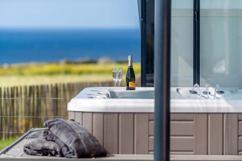 Shower, Hot Spring Bath, Hot Tub, Beach, Windsurfing, Landmark view, Sea view, Location, Open Air Bath, Inner courtyard view, Parking