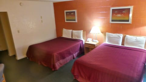 Relax Inn Yreka Motel in Yreka