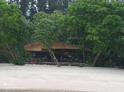 Payam Cabana Resort in Ko Phayam