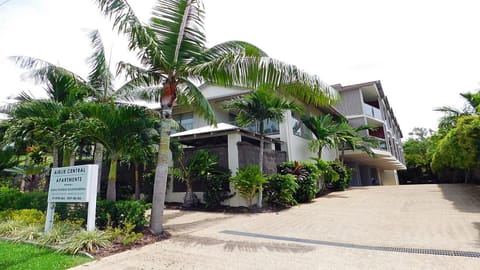 Watersons at Airlie Central Apartments Condo in Airlie Beach