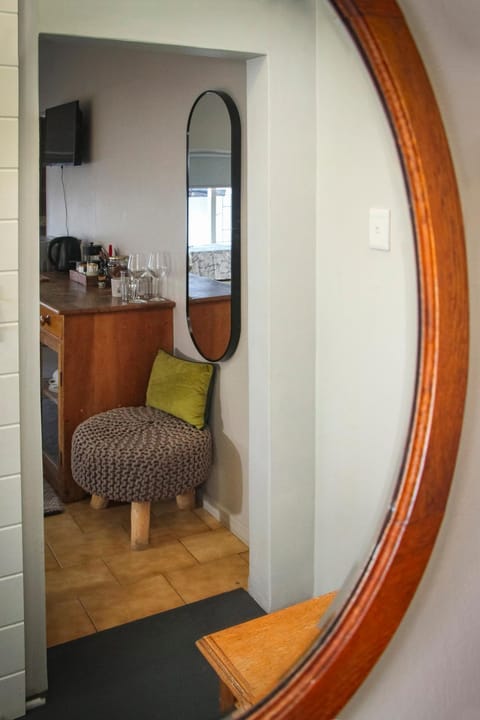 Olive tree private rooms in Stellenbosch- No Load Shedding Apartment in Stellenbosch