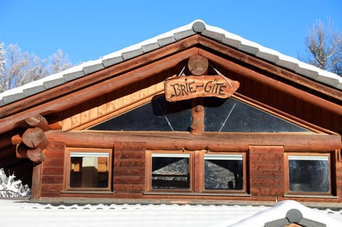 Le Gite de Briey Casa in Sierre