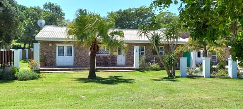 Dollery House Bed and Breakfast in Port Alfred