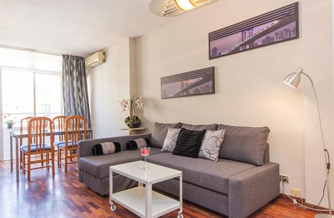 YOUR HOME - Central Apartment Condo in Barcelona