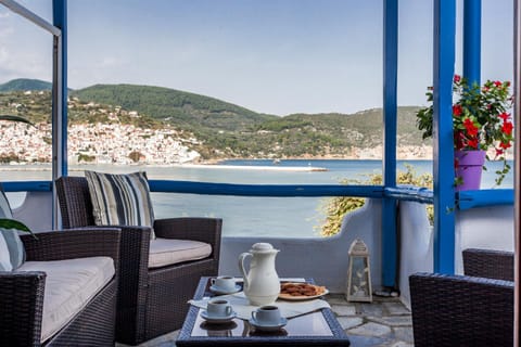 Karavos Sea View Apartments Condo in Skopelos