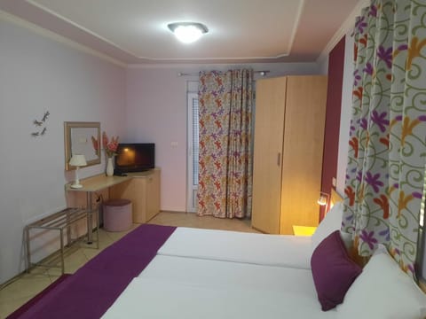 Hotel Aruba Hôtel in Budva Municipality