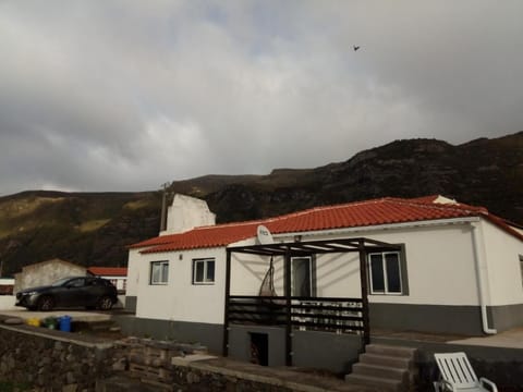 Casa do Sol Posto House in Azores District