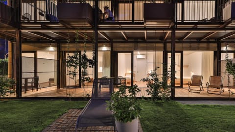 Garden, Balcony/Terrace