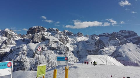 Natural landscape, Winter, Skiing, Hiking