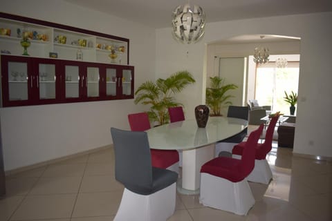 Dining area, Garden view