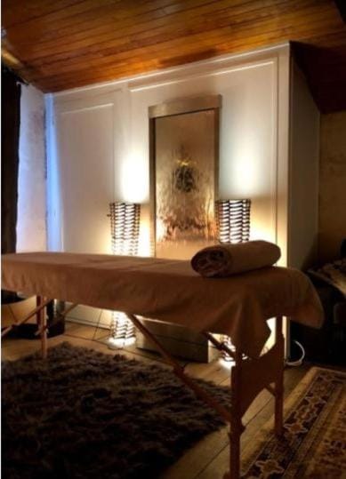 Massage, Spa and wellness centre/facilities