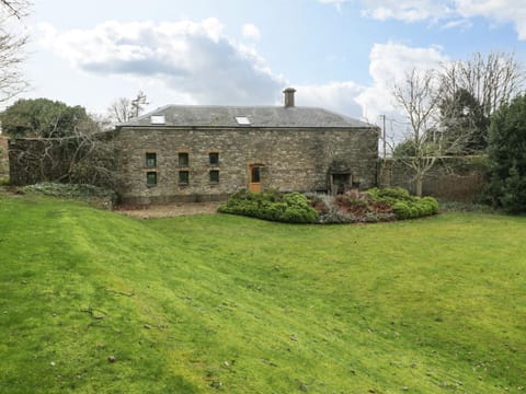 The Coach House House in Llanfoist Fawr