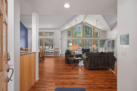 1 Colonial House in Sunriver