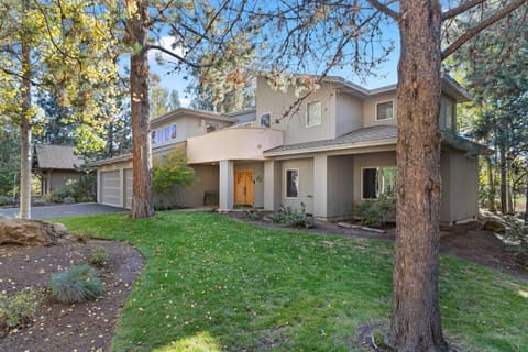 11 Tournament House in Sunriver