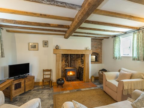 Stone House House in Malvern Hills District