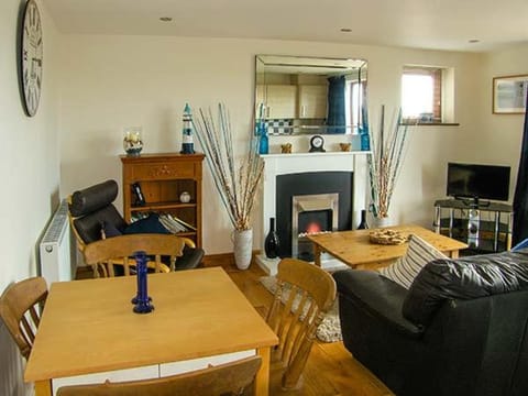 Crud yr Awel Apartamento in Llanddaniel Fab