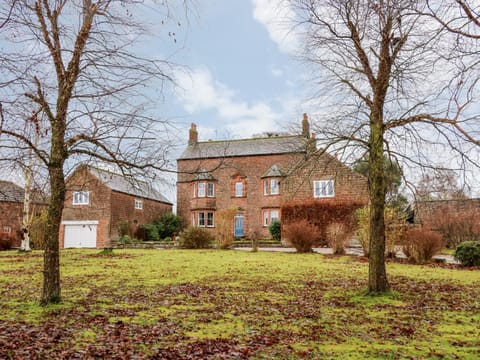 Eden House House in England