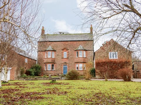 Eden House House in England