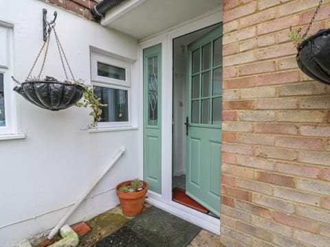 3 Seaview Cottages House in Rother District