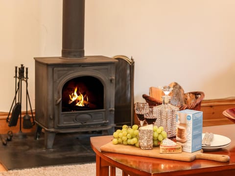 Kingfisher Barn House in England