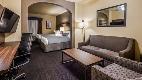 Best Western Plus Hill Country Suites - San Antonio Hotel in San Antonio
