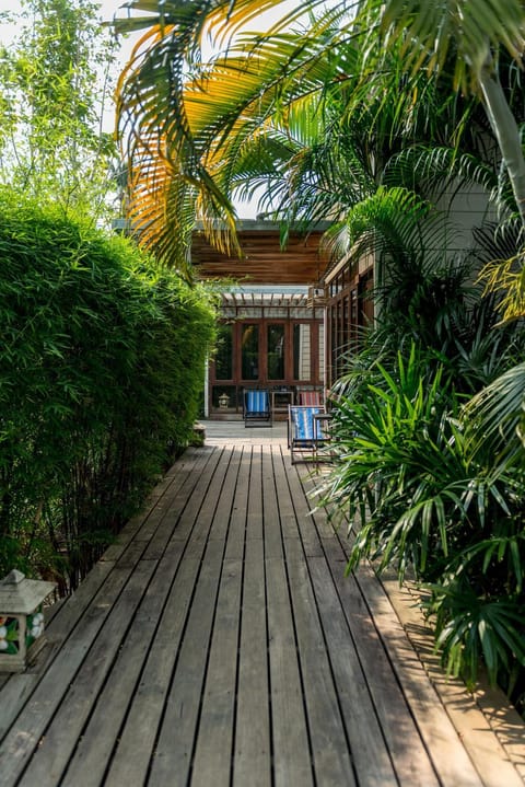 Balcony/Terrace, Garden view