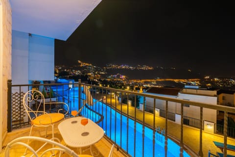 Night, Balcony/Terrace, City view, Pool view, Swimming pool