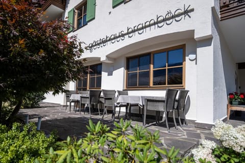 Property building, Patio, Balcony/Terrace