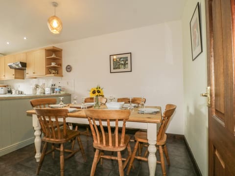 Stonegarth Cottage House in England