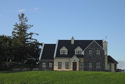 Facade/entrance, Natural landscape