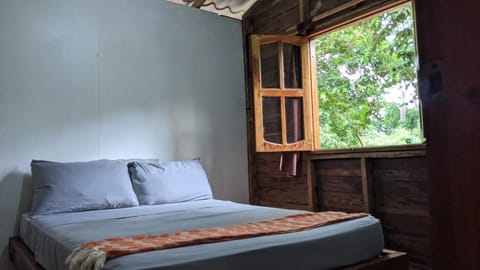 Wood Cabin - Cabana Maderas Bed and Breakfast in Nicaragua
