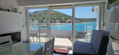 Villa Stegic Apartamento in Tisno