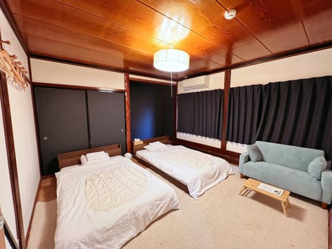 Shirakawago Guest House Kei Bed and Breakfast in Takayama