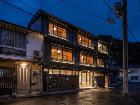 Property building, Night